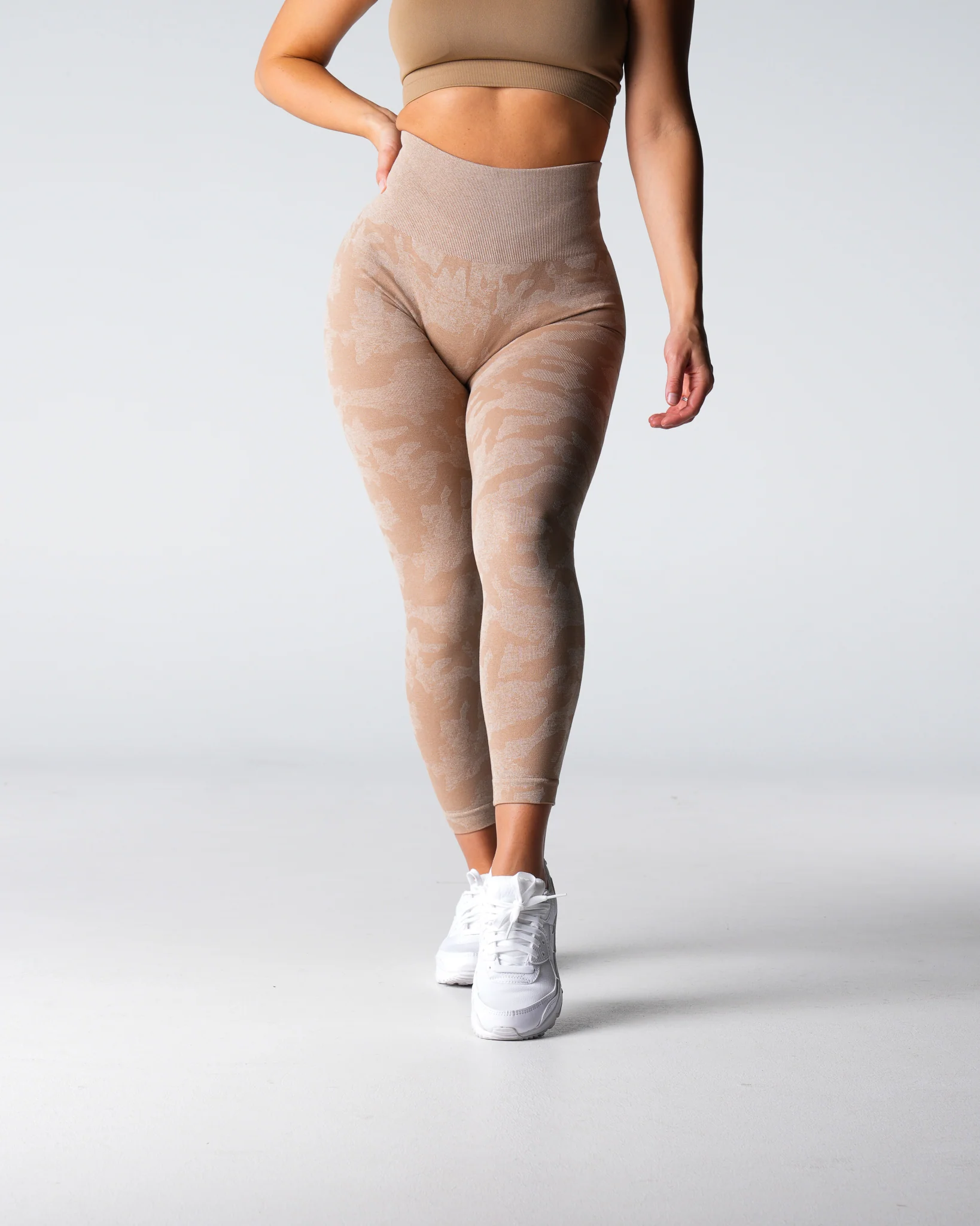Beige Camo Seamless Leggings - Image 4