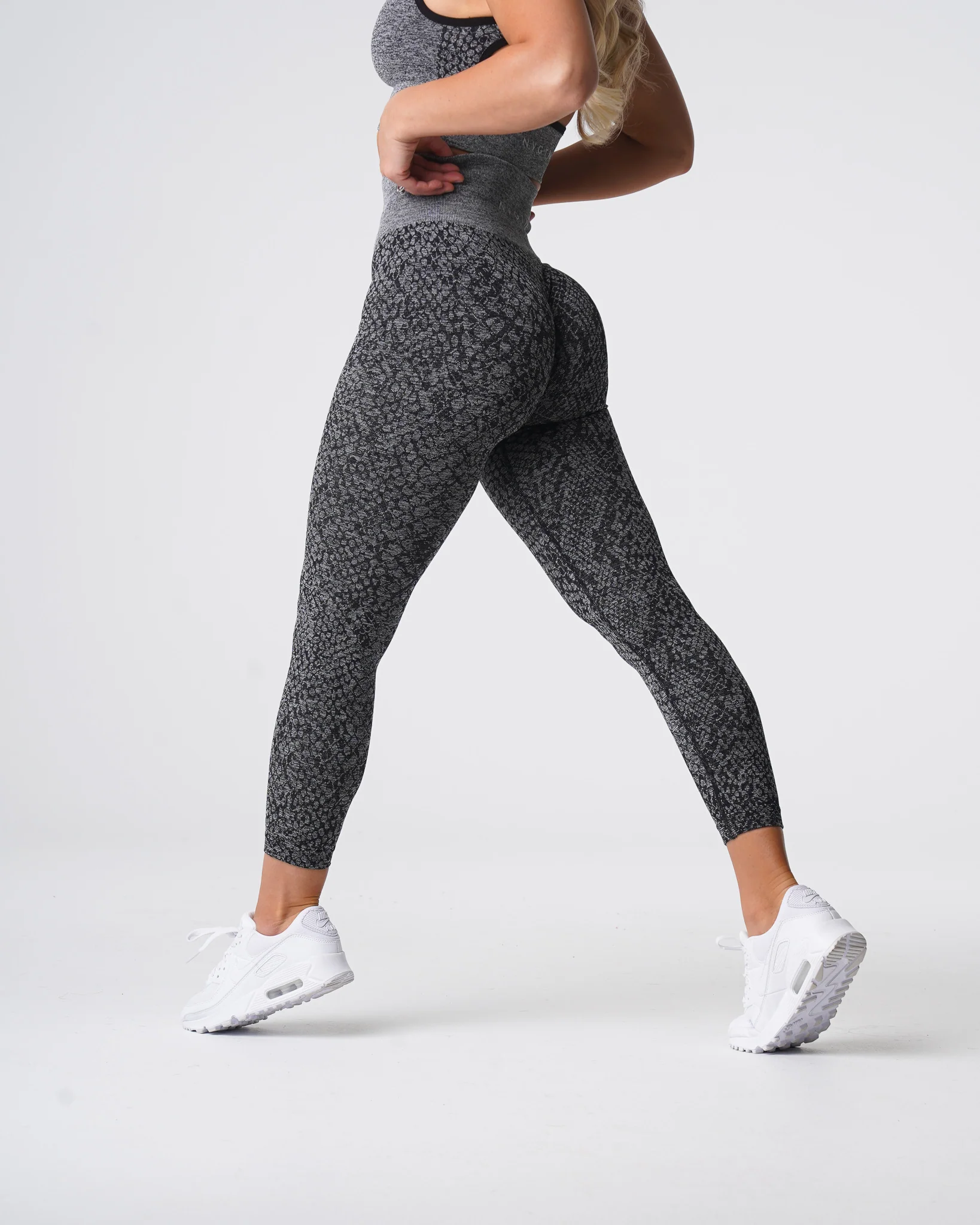 Black Speckled Snakeskin Seamless Leggings - Image 4