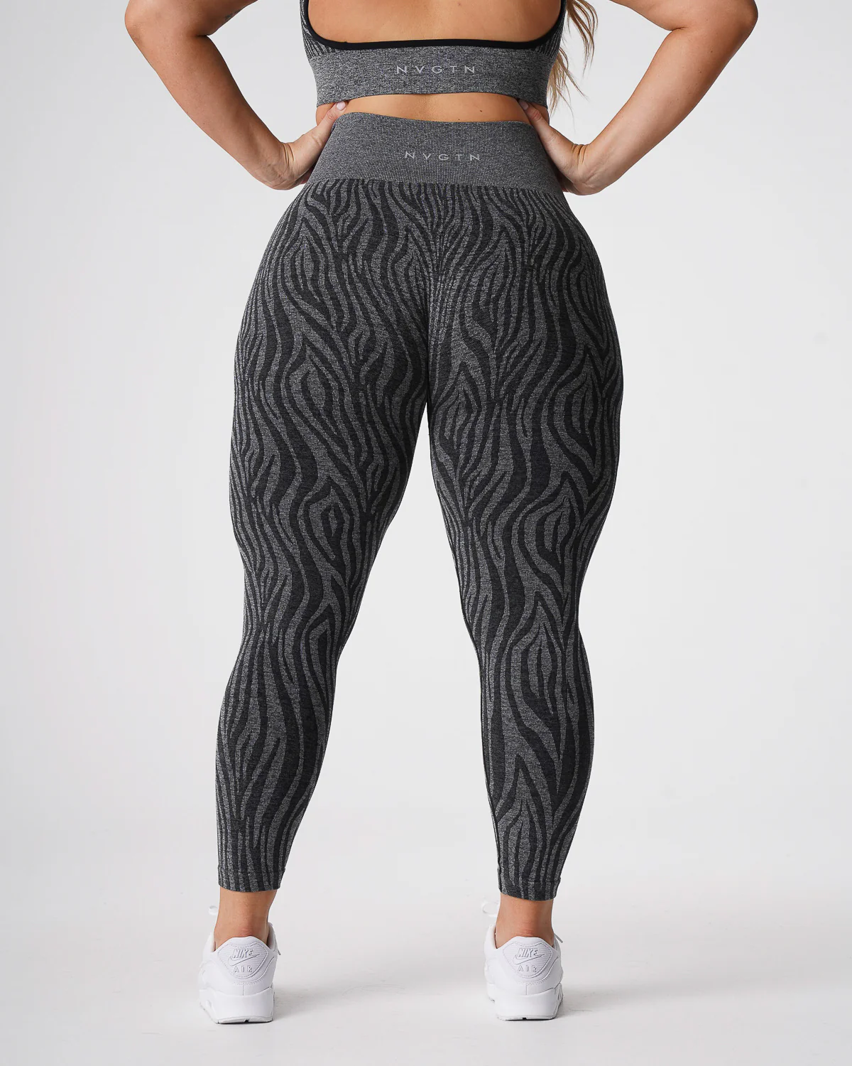 Black Speckled Zebra Seamless Leggings - Image 3