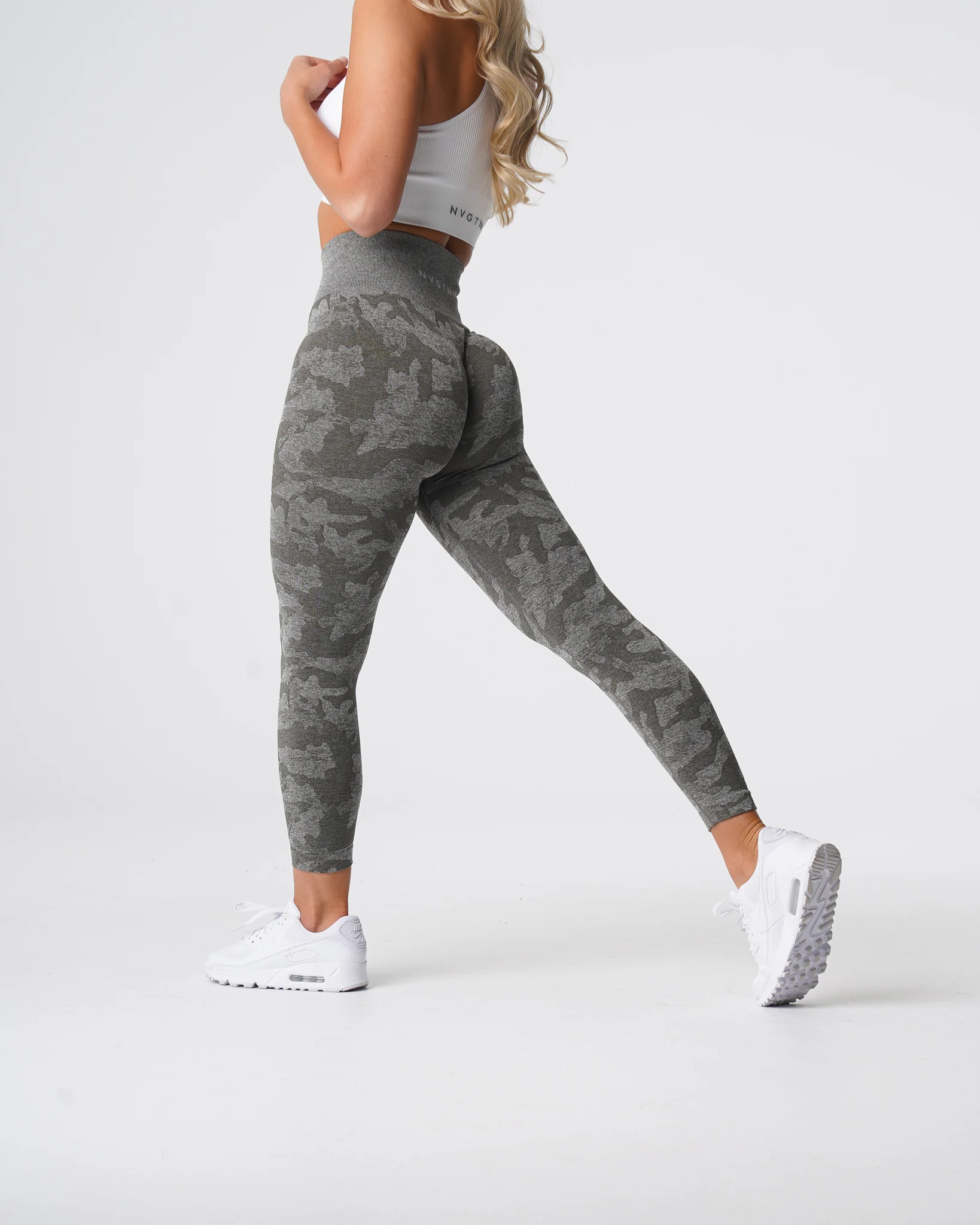 Khaki Green Camo Seamless Leggings - Image 4