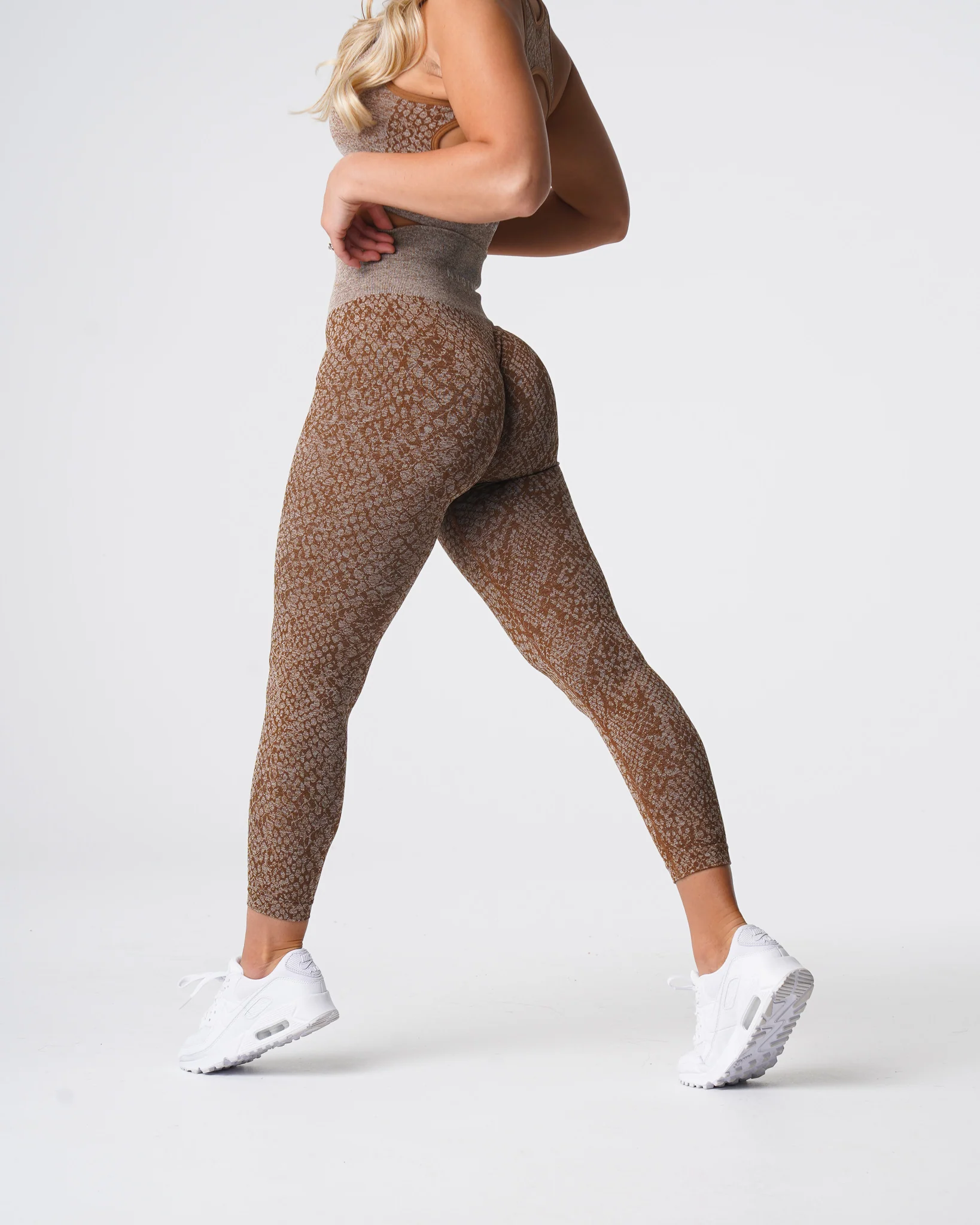 Mocha Snakeskin Seamless Leggings - Image 4